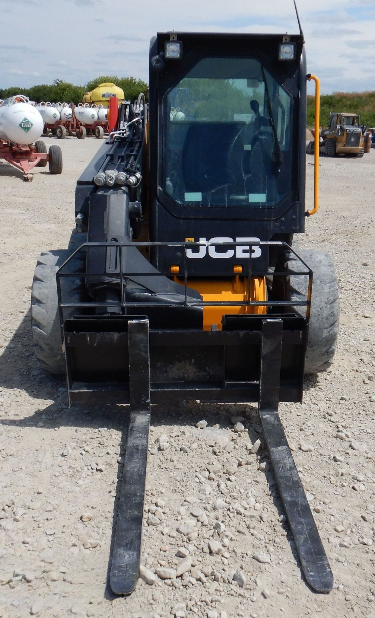 2021 JCB 3TS-8W Teleskid Skid Steer Loader