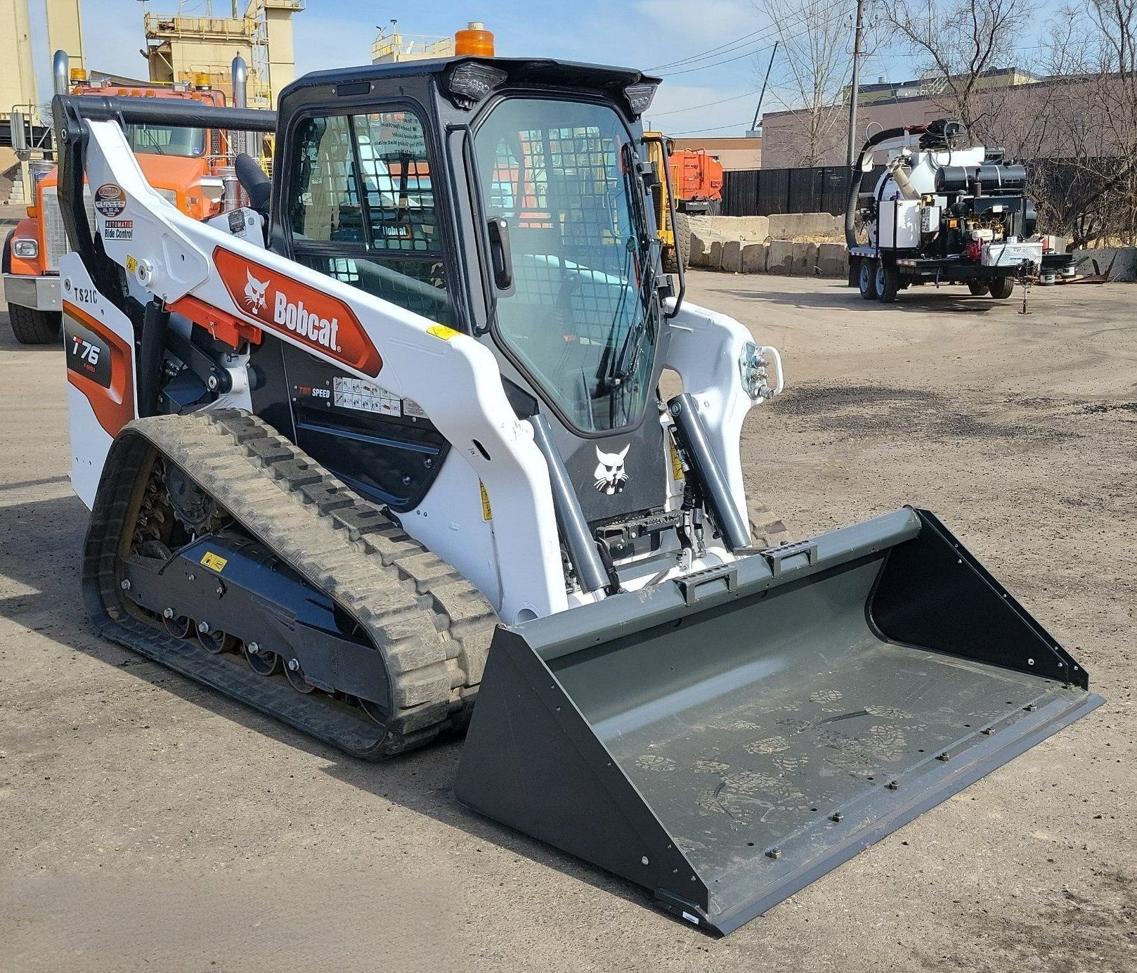 2021 Bobcat T76 Skid Steer Loader