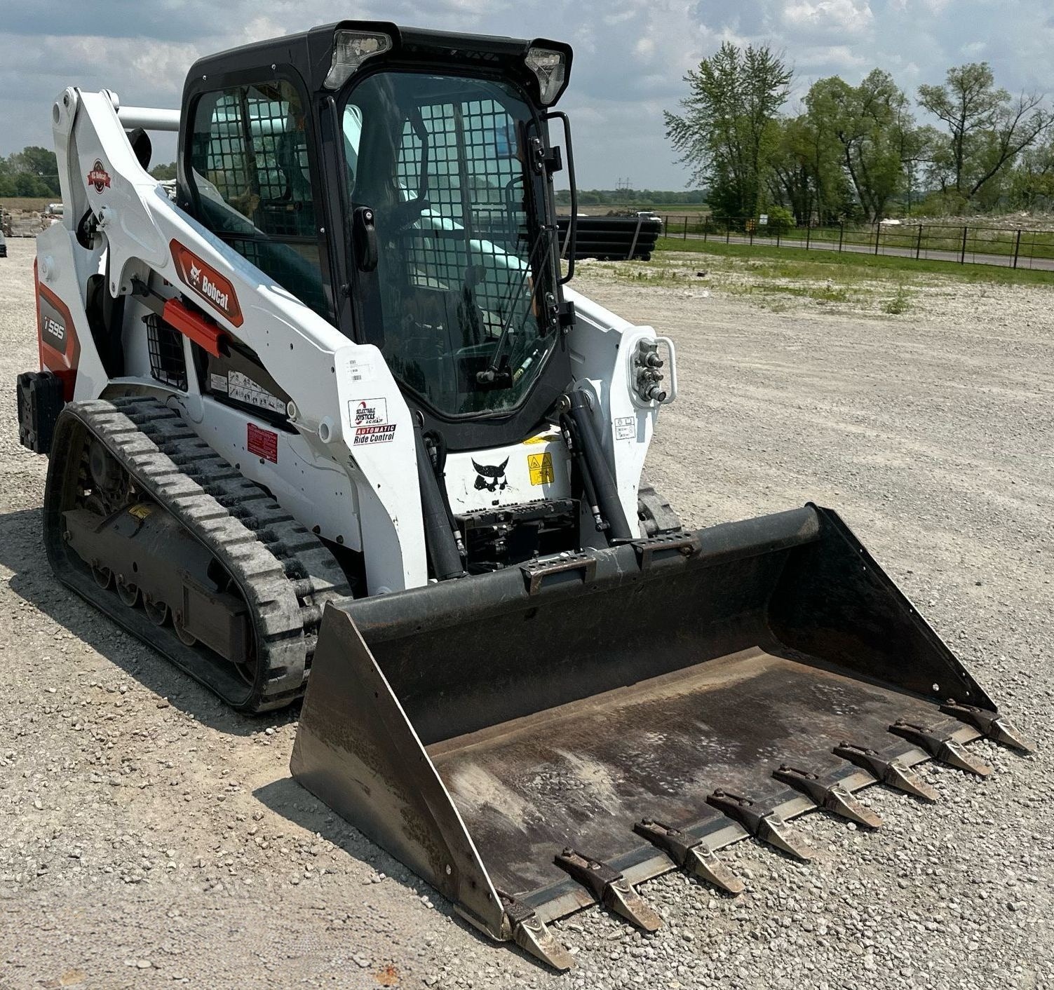 2021 Bobcat T595 Tracked Skid Steer Loader