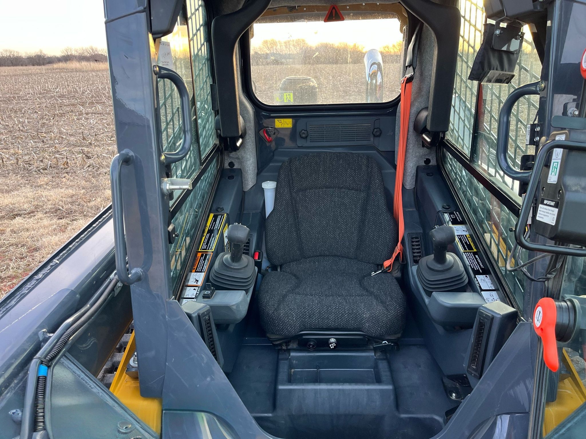 2019 John Deere 325G Tracked Skid Steer Loader