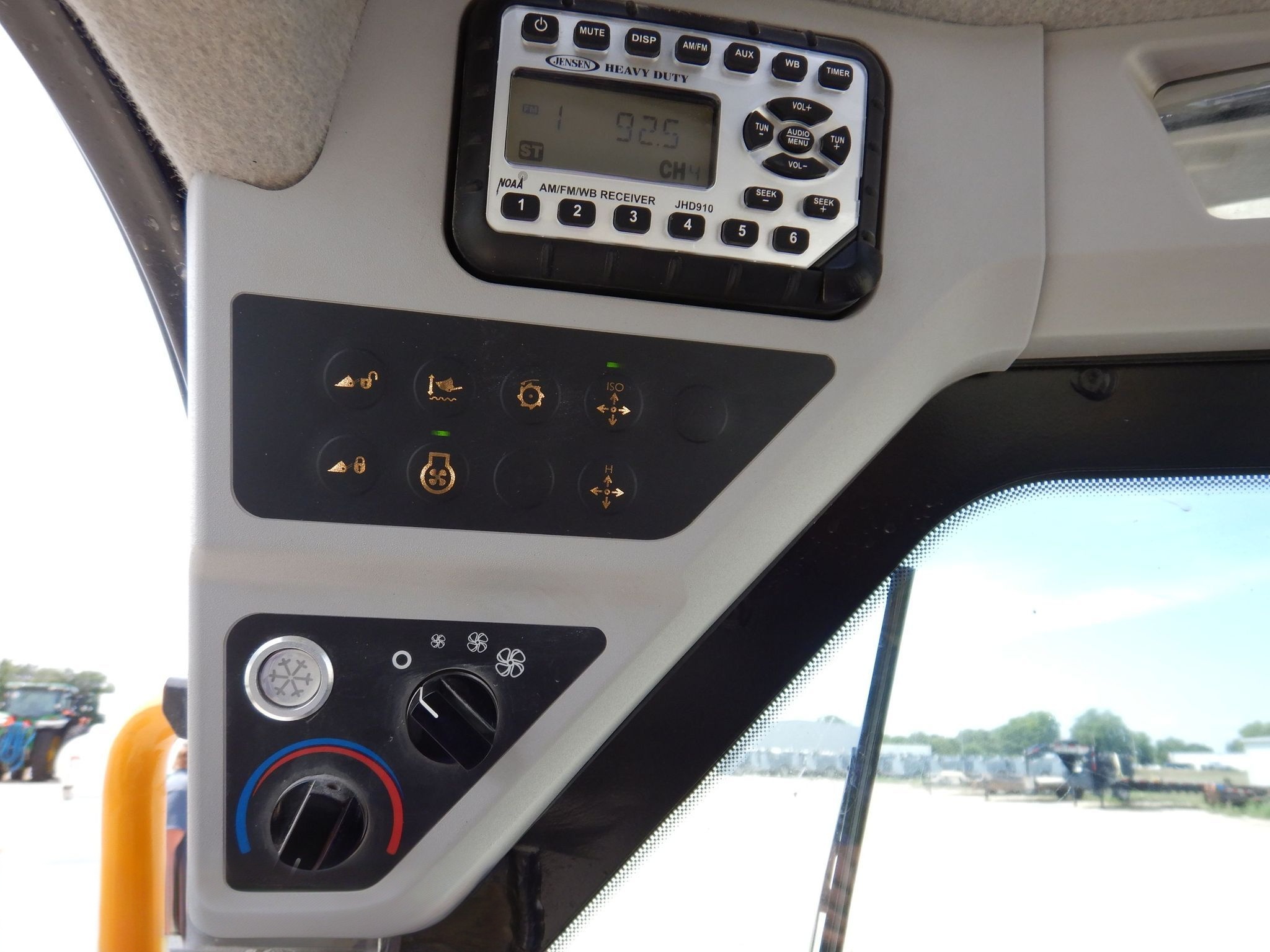 2021 JCB 3TS-8W Teleskid Skid Steer Loader