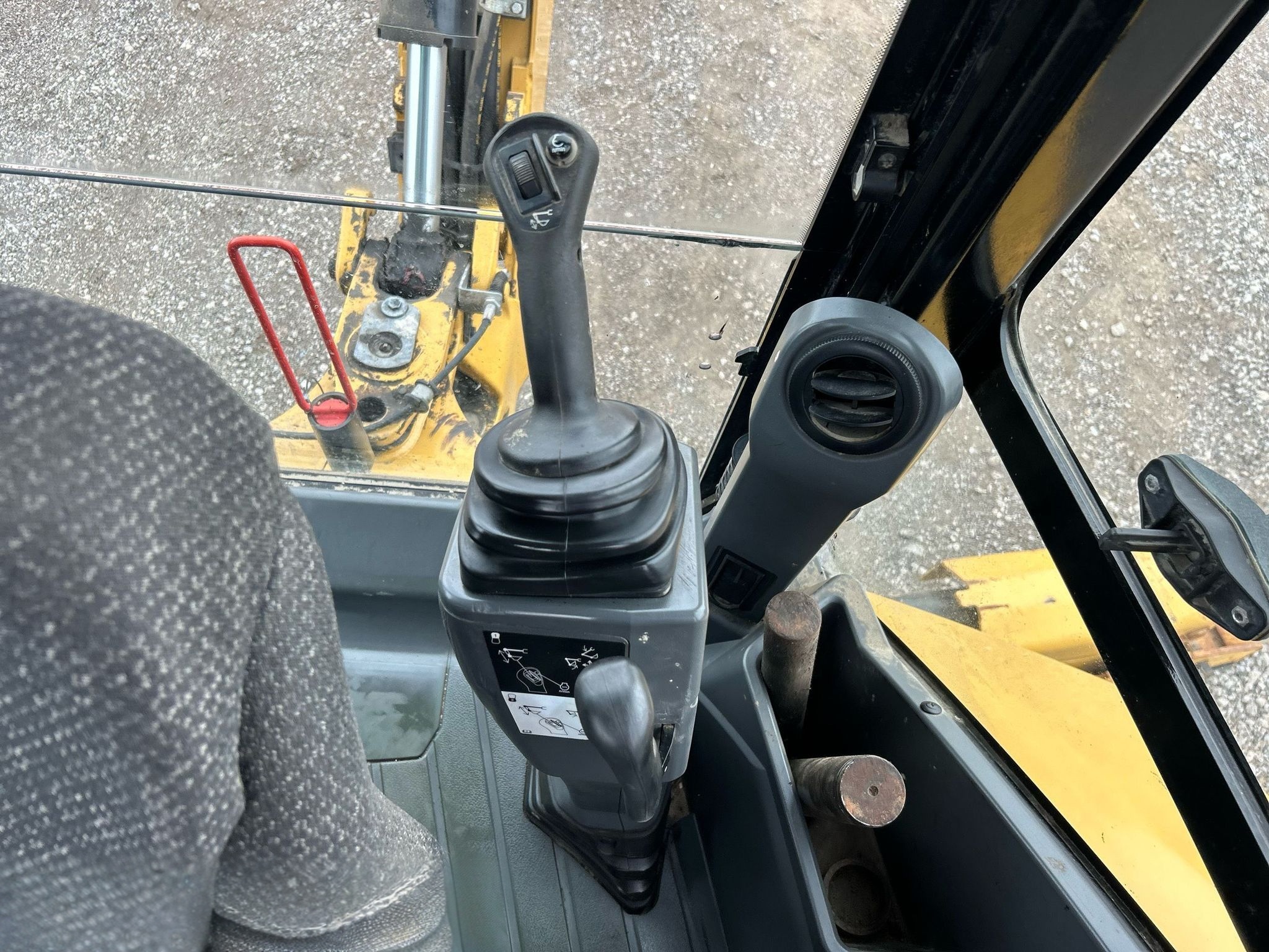 2017 Caterpillar 420F2 Backhoe