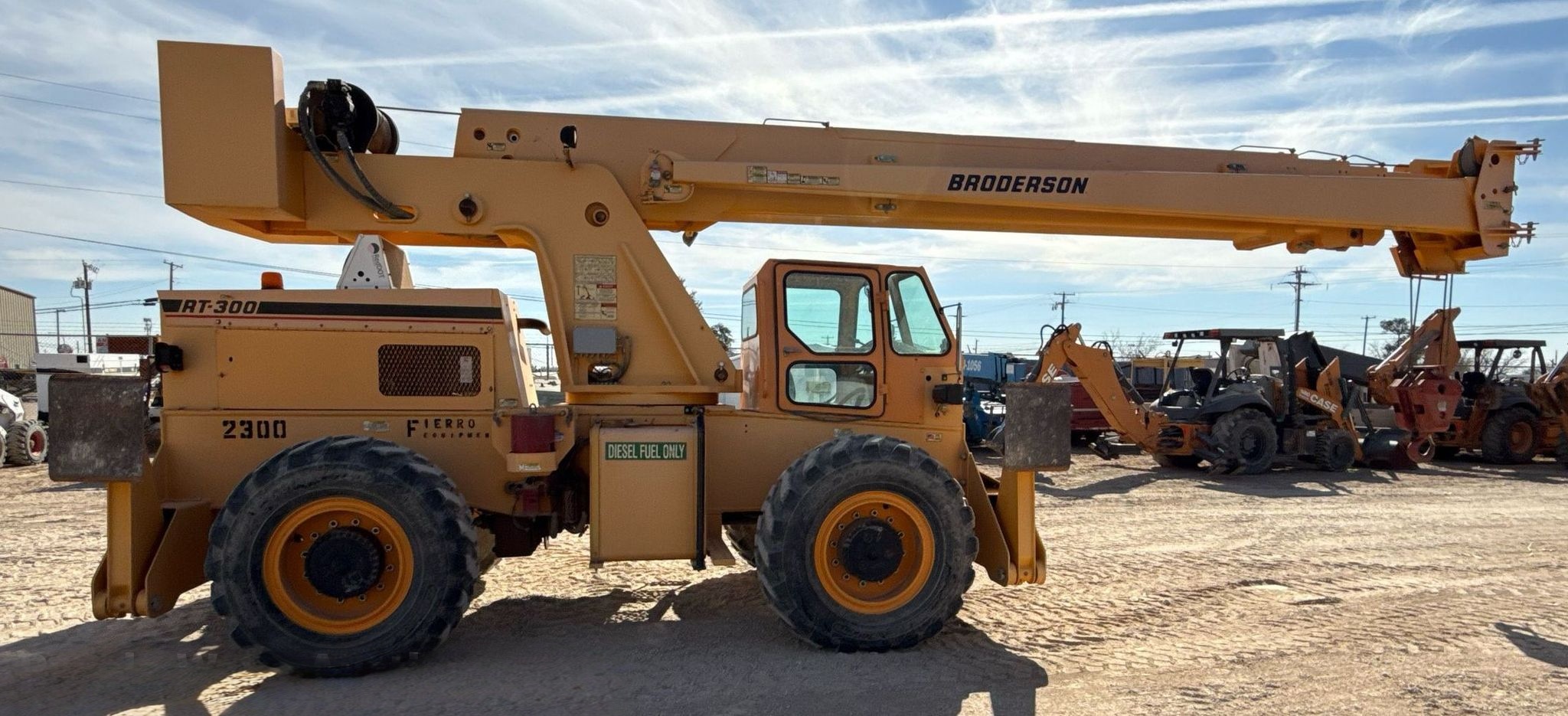 2015 Broderson RT-300-2G Crane
