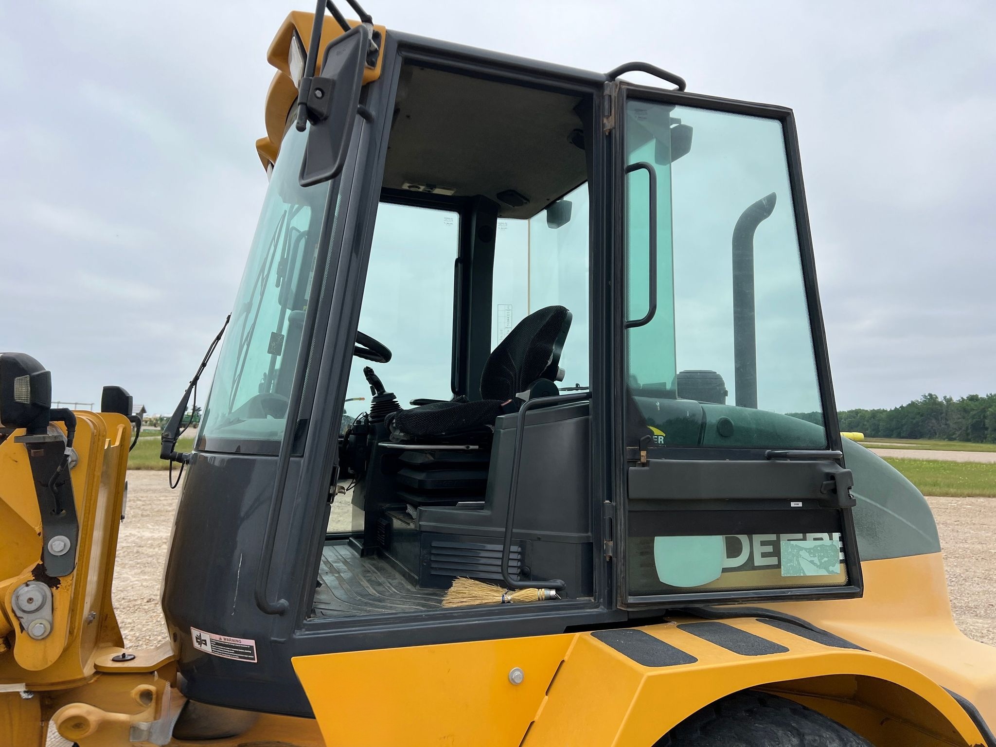 2016 John Deere 324K Wheel Loader