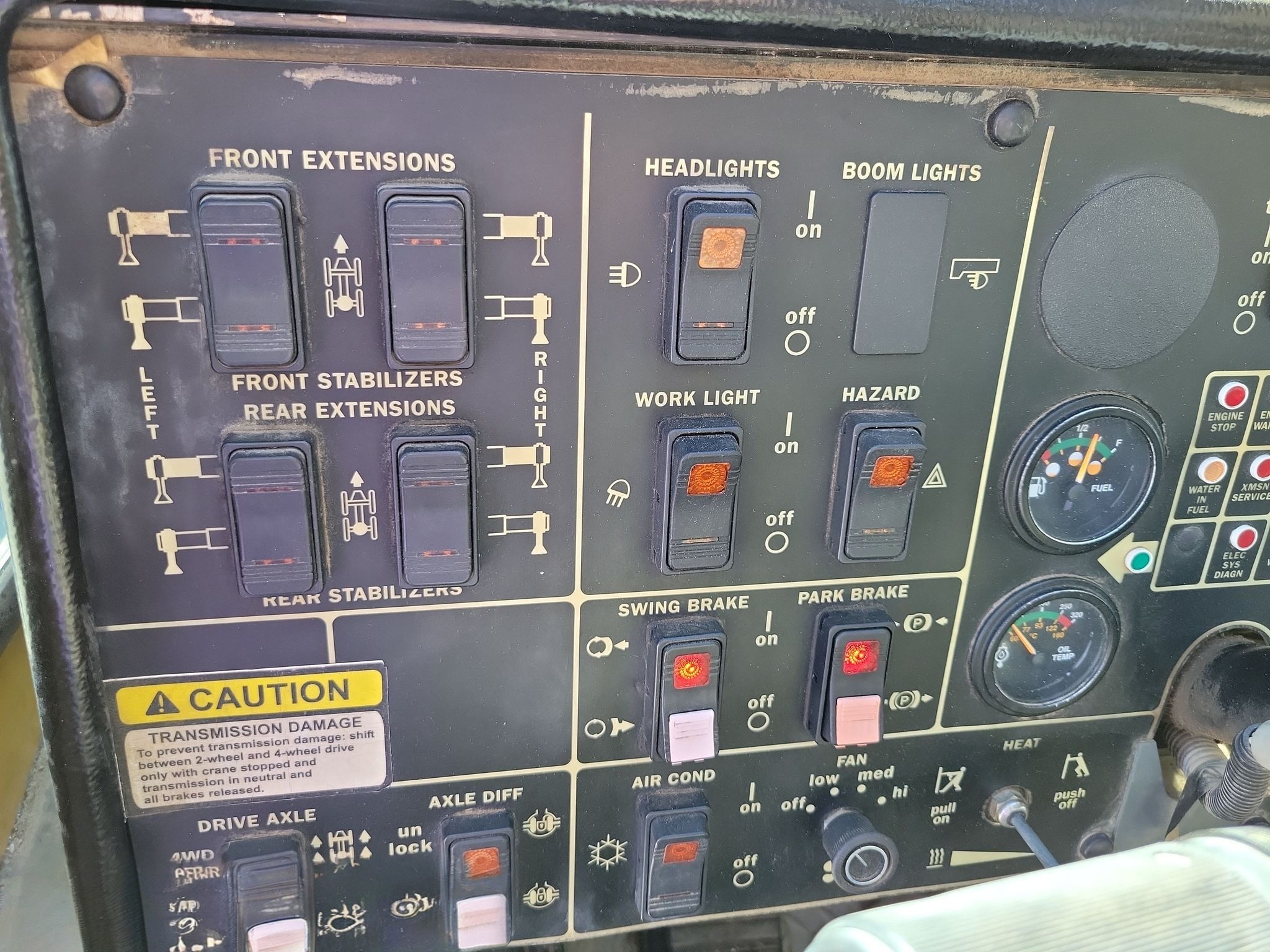 2006 Grove RT700E Crane