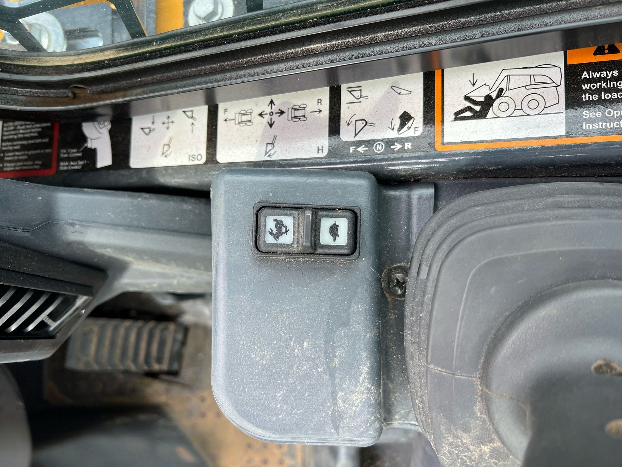 2022 John Deere 325G Tracked Skid Steer Loader
